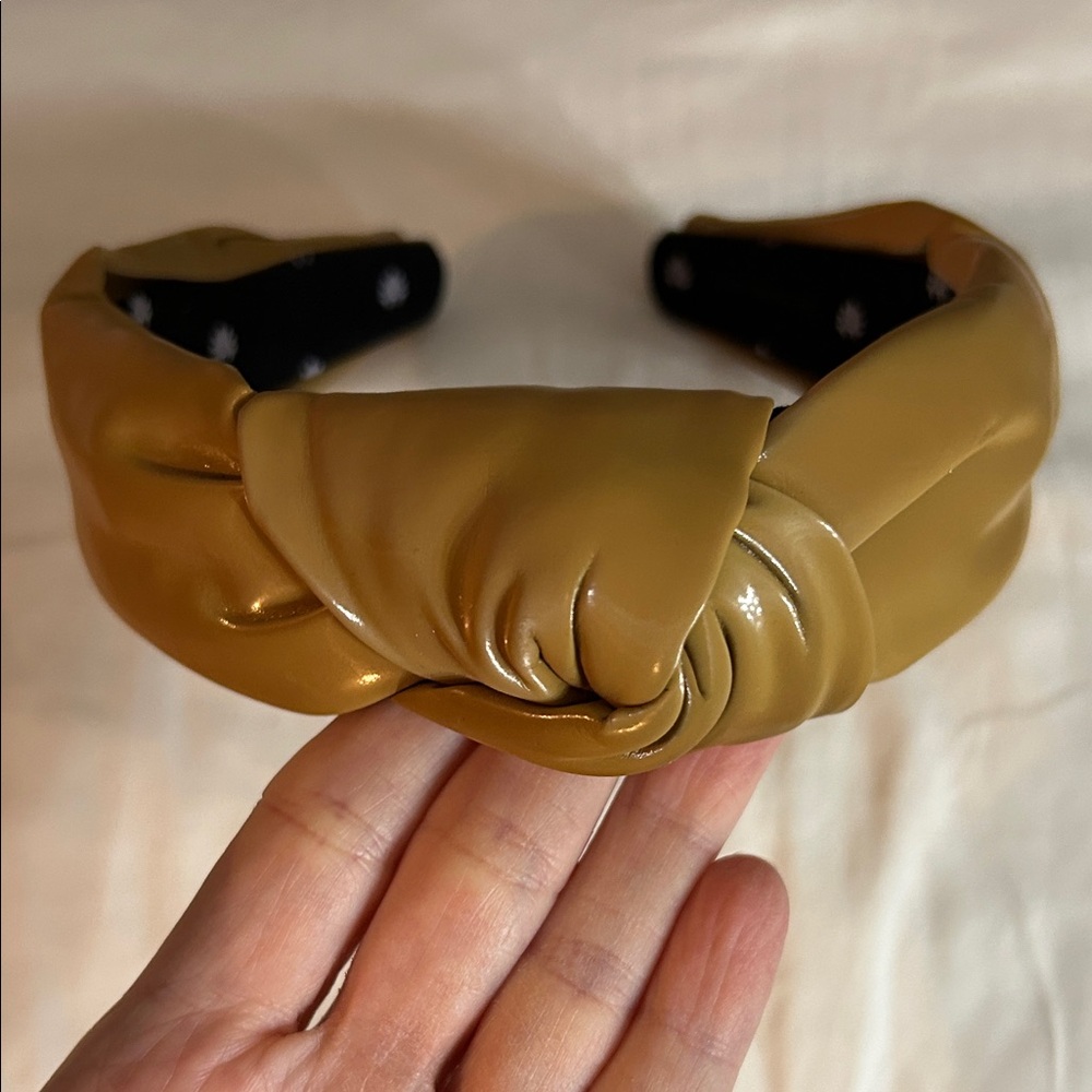 Lele Sadoughi Metallic Gold Twist Headband
